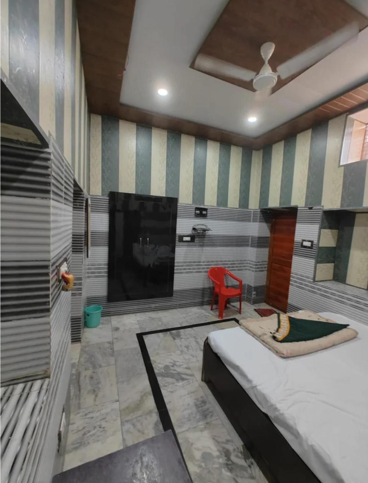 Bhagat Ji Guest House Ayodhya Extérieur photo
